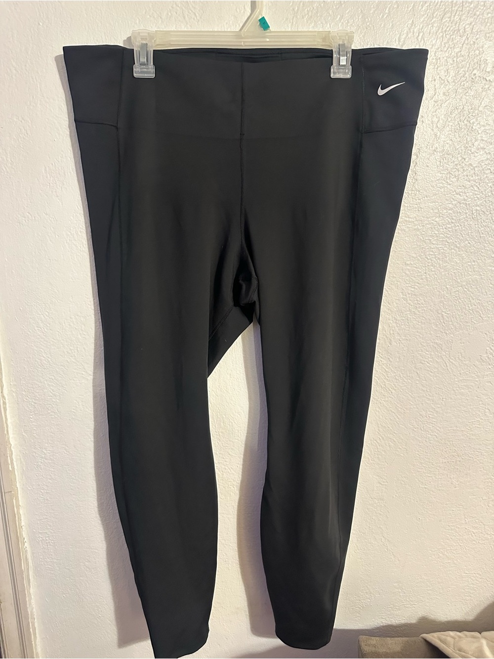 Nike woman’s plus size  Black Dri-FIT Performance Leggings